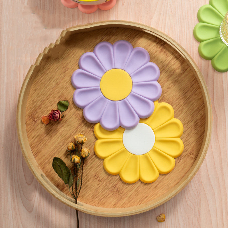 New Daisy Flower Insulation Simple Cute Silicone Placemat